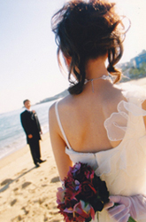 淡路島、大阪ベイエリアでの結婚式の前撮り写真撮影、フォトウェディング大阪・神戸・淡路島など海の近くのロケーションでフォトウェディング大阪や神戸、淡路島など海が綺麗な場所でフォトウェディング。アメイリスでは関西近辺お好きな場所での結婚式の前撮り、フォトウェディングの出張撮影が可能です。